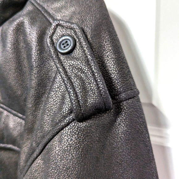 Men's XL Black Jacket with Hood - Picture 8 of 9